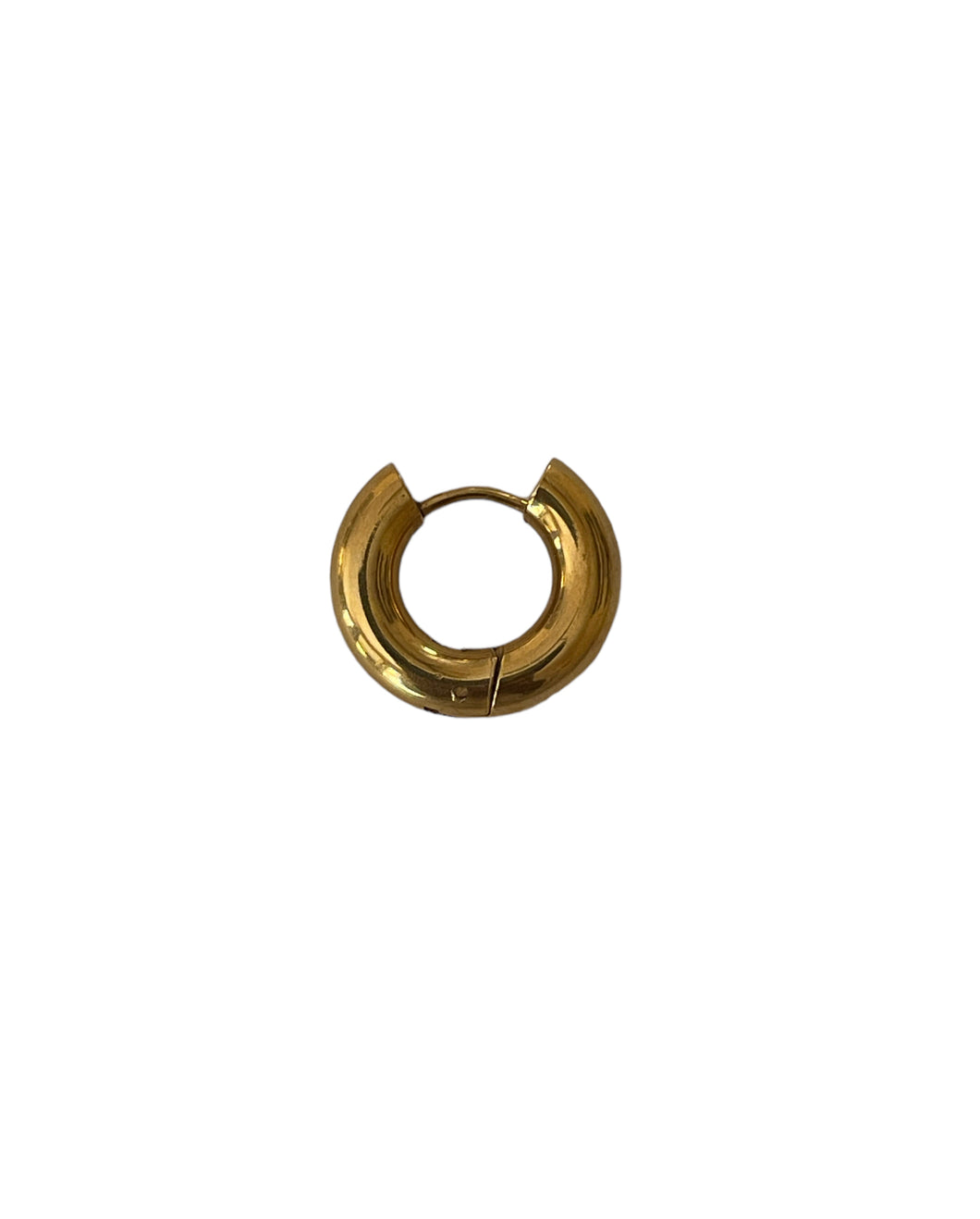 chunky gold hoop earring